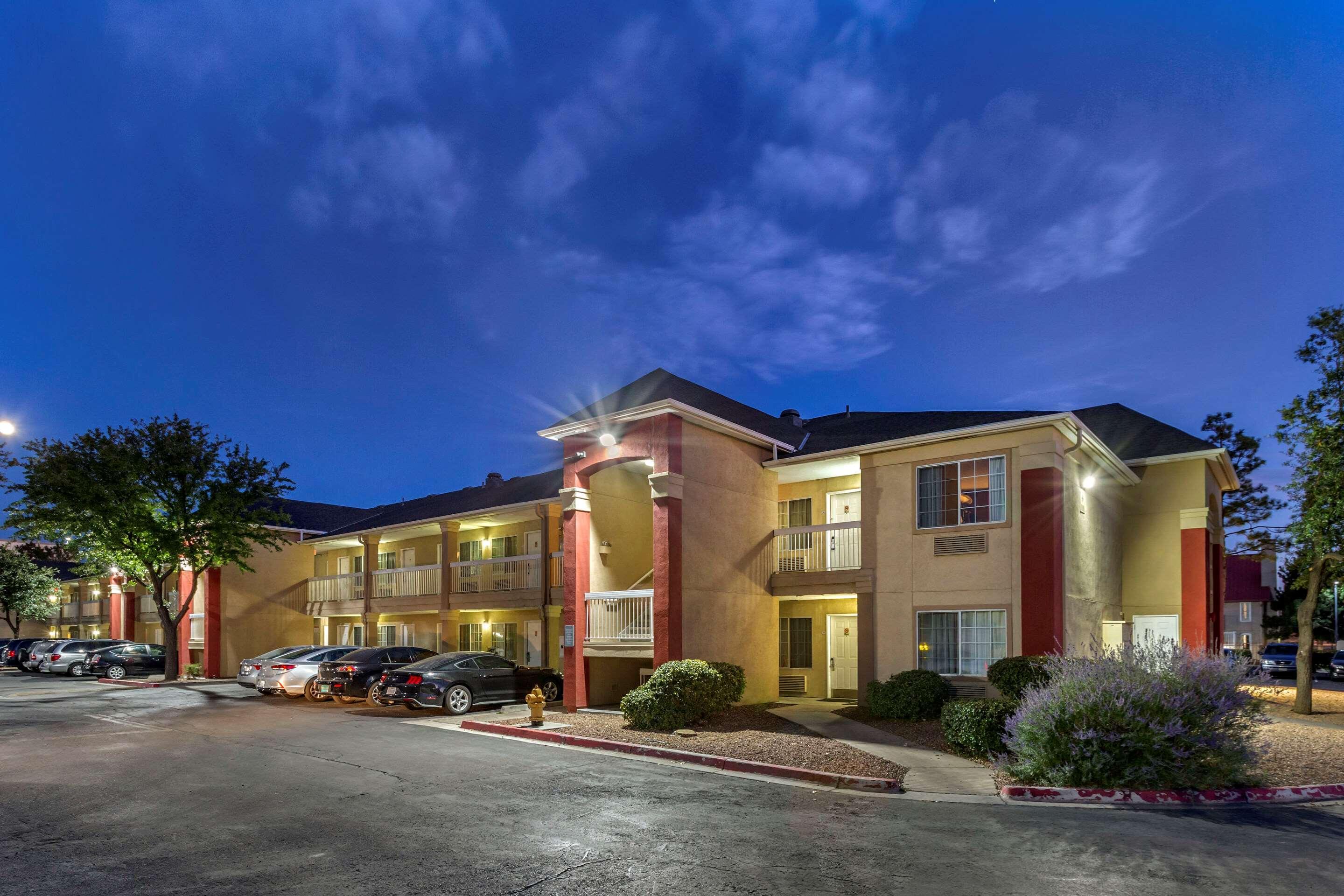 Suburban Studios Albuquerque Midtown - University Exterior foto